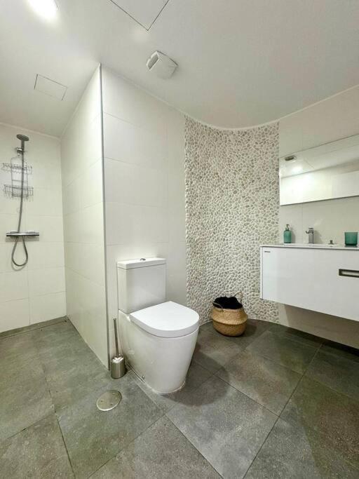 Piso Nuevo En El Puertito De Gueimar Al Lado Del Mar Realizamos Servicio De Excursiones Con Guia プエルティト・デ・グイマル エクステリア 写真
